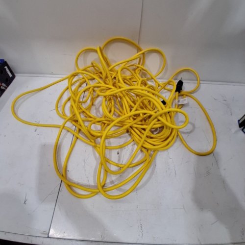 OUTDOOR EXTENSION CORD - ~ 100FT- 15A 125 V 1875W - YELLOW image 3