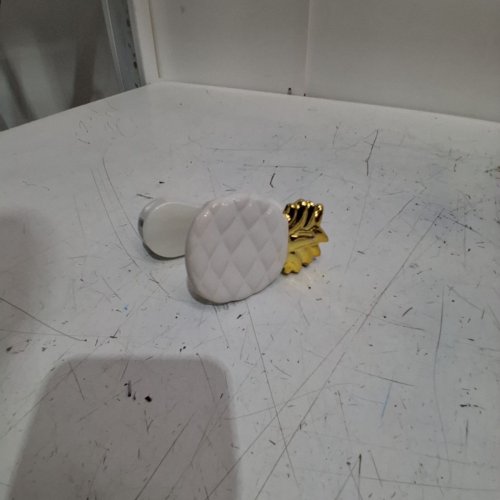 SCENTSATIONALS SCENT CHARM CERAMIC DIFFUSER / PLUG-IN FRAGRANCE DIFFUSER - WHITE / GOLD / PINEAPPLE image 3