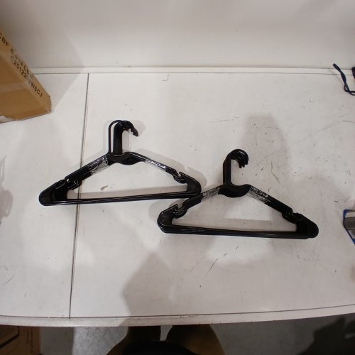 20PK AMAZON BASICS ADULT PLASTIC CLOTHES HANGERS - BLACK image 2