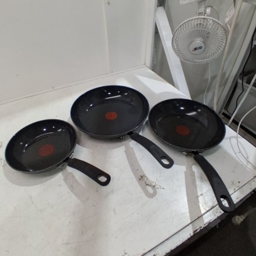 3PC T-FAL NON-STICK FRYING PANS - BLACK image 2