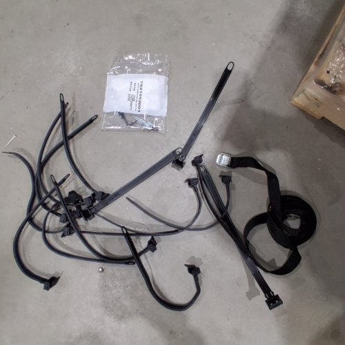 THULE APEX XT 5 BIKE CARRIER (MODEL: 9026XT) image 2