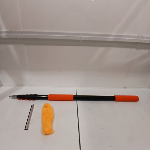 SISUPASSIE TELESCOPIC ROTATABLE EXTENSION POLE WITH CLEANING PAD & WIPER - 24FT - ORANGE / BLACK image 2