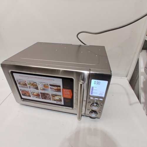BREVILLE THE SMOOTH WAVE MICROWAVE OVEN WITH SENSOR IQ AND CHILD LOCK - 1.2 CU.FT - BRUSHED STAINLESS STEEL (MODEL: BMO850BSS) image 3