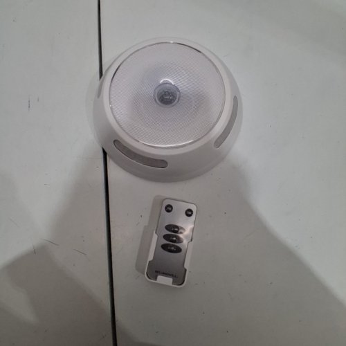 BELL & HOWELL BIONIC COMPACT CEILING LIGHT 3500K 300LM, REMOTE CONTROL, MOTION SENSOR image 3