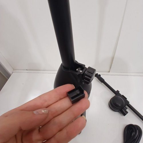 PYLE ADJUSTABLE MICROPHONE STAND WITH MICROPHONE AND CABLE - 2.6FT - 5FT - BLACK (MODEL: PMKSM20) image 4