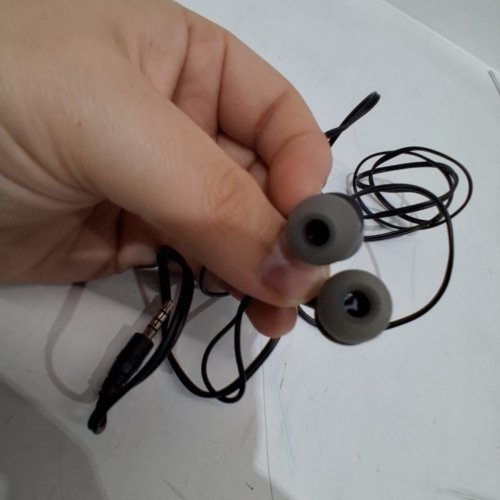 ONN WIRED IN-EAR EARBUDS WITH MICROPHONE - BLACK image 5