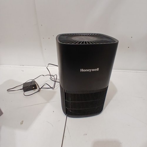 HONEYWELL TABLETOP HEPA AIR PURIFIER, 110 SQ FT. - BLACK (MODEL: HPA120BC) image 4