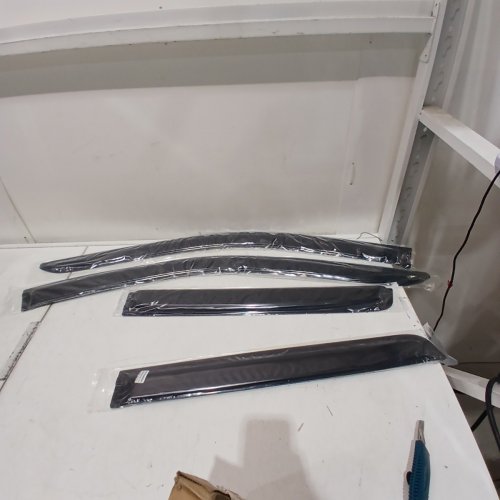 AVS OUTSIDE-MOUNT WINDOW VENTVISOR FITS CHEVORLET GMC SILVERADO 1500 19-22 (MODEL: WV94804) image 2