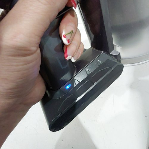 DYSON V8 ANIMAL CORDLESS STICK VACUUM image 2