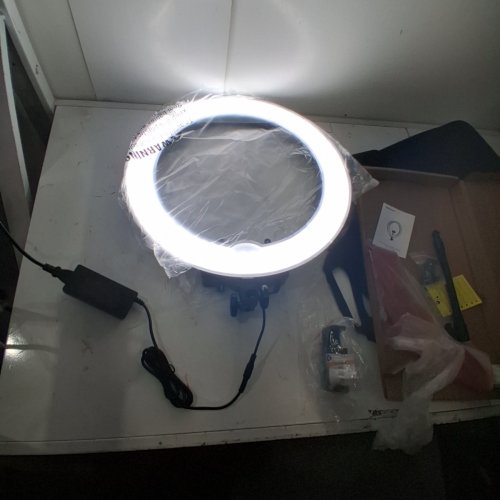 NEEWER RL-18 LED RING LIGHT KIT - 18" - 55W - 3200K - 5600K WITH SOFT FILTER & DIMMABLE (MODEL: RL-18-LED) image 2