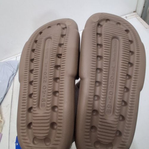 UNISEX MELLOW SOFT CLOUD SLIDES / SLIPPERS - MEN'S: 7-8 WOMEN'S: 8-9 - BROWN (MODEL : ML05) image 3