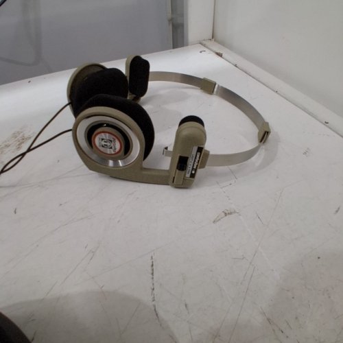 KOSS PORTA PRO LIMITED EDITION RHYTHM WIRED HEADPHONES WITH MICROPHONE & VOLUME CONTROL - BEIGE image 4