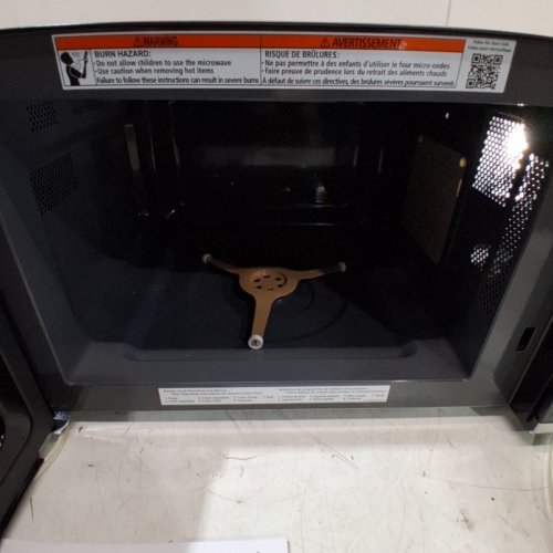 PANASONIC MICROWAVE OVEN - 1.1 CU. FT, 900W - BLACK AND STAINLESS (MODEL: NN-SU55QS) image 5