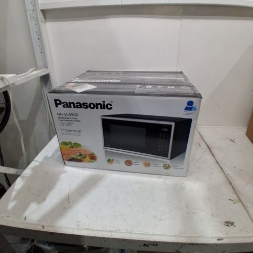 PANASONIC MICROWAVE OVEN - 1.1 CU. FT, 900W - BLACK AND STAINLESS (MODEL: NN-SU55QS) image 9