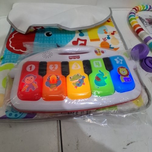FISHER-PRICE DELUXE KICK & PLAY PIANO GYM & MARACAS (MODEL: GDD08) image 2