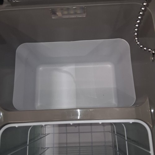 EUHOMY 12 VOLT CAR REFRIGERATOR- 35L - (MODEL:CF001) image 6
