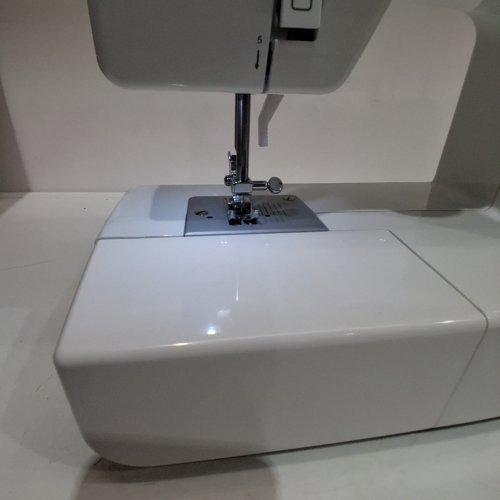 SINGER MECHANICAL SEWING MACHINE - WHITE - (MODEL: MX60) image 2