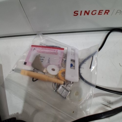 SINGER MECHANICAL SEWING MACHINE - WHITE - (MODEL: MX60) image 4