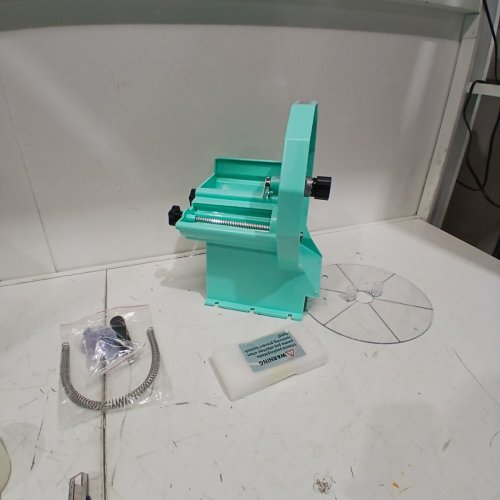 MANUAL VEGETABLE FRUIT SLICER WITH ADJUSTABLE THICKNESS - BLUE/STAINLESS STEEL (MODEL: SL-P01) image 2