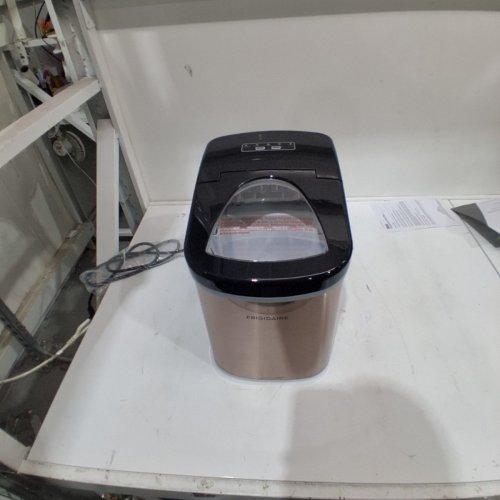FRIGIDAIRE COMPACT ICE MAKER WITH ICE SCOOP- MAKES 26LBS/DAY - STAINLESS STEEL - COPPER/BLACK (MODEL: EFIC117-SSCOPPER-COM) image 3