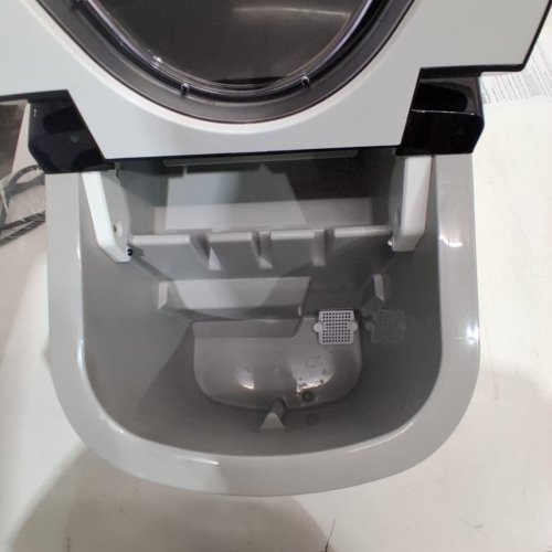 FRIGIDAIRE COMPACT ICE MAKER WITH ICE SCOOP- MAKES 26LBS/DAY - STAINLESS STEEL - COPPER/BLACK (MODEL: EFIC117-SSCOPPER-COM) image 4