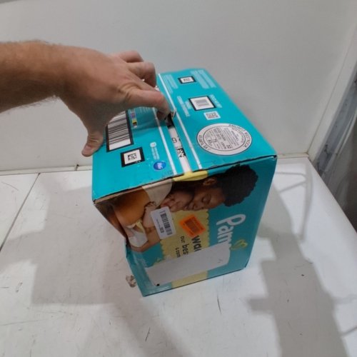 136 COUNT PAMPERS SWADDLERS DIAPERS NEWBORN/SIZE 0 (< 10 LB / < 4.5 KGS ) image 3