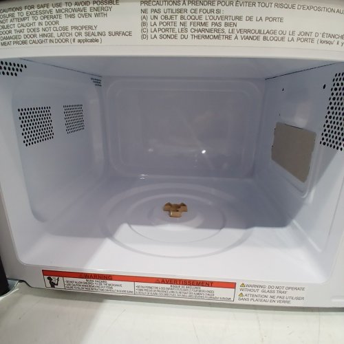 FRIGIDAIRE RETRO MICROWAVE OVEN - 0.7CU.FT - 700W - BLACK/GOLD (MODEL: EMW788-BLACKGLD) image 6