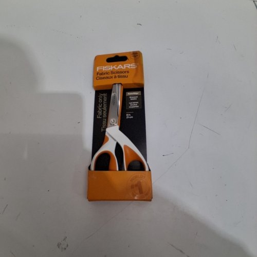 FISKARS RAZOREDGE FABRIC SCISSORS - 8" - WHITE / ORANGE (MODEL: 181850) image 2