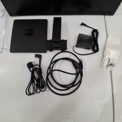 SAMSUNG ESSENTIALS FULL HD MONITOR -16:9 - 22" - 1920X1080 - 100HZ - BLACK (MODEL: S22D300GAN) image 4