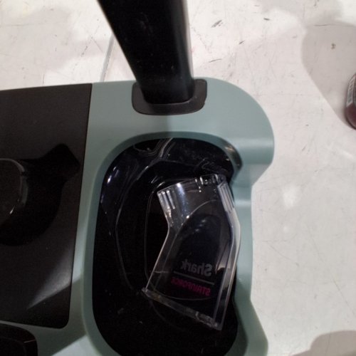 SHARK STAINFORCE CORDLESS SPOT CLEANER INDOOR/OUTDOOR, CARPETS, UPHOLSTERY, CAR SEATS & STAIRS - (MODEL: HX101C ) image 6