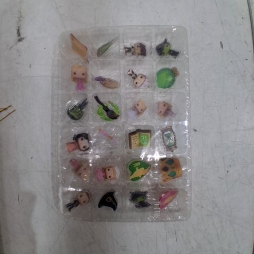 24PC WICKED: THE OFFICIAL 2025 ADVENT CALENDAR image 3