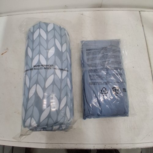 5PC AMAZON BASICS COMFORTER BED-IN-A-BAG SET WITH SHEETS - TWIN/TWIN XL - GREY LEAF image 3