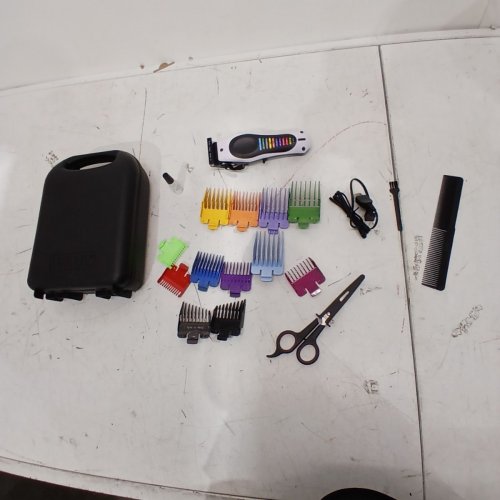21PC WAHL COLOUR PRO CORD/CORDLESS HAIRCUT AND BEAR TRIM KIT - 2.5HR RUN TIME (MODEL: 1656565 / 3303) image 3