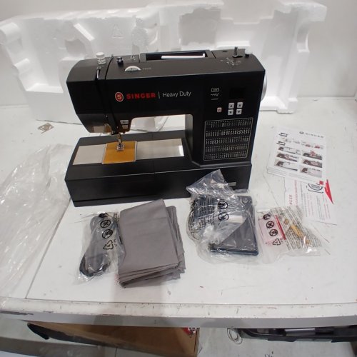 SINGER HEAVY DUTY STERLING SEWING MACHINE WITH ACCESSORIES, FULL METAL FRAME AND LCD SCREEN - 215 STITCHES - BLACK (MODEL: HD6600C) image 3