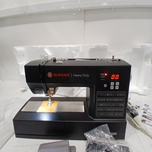 SINGER HEAVY DUTY STERLING SEWING MACHINE WITH ACCESSORIES, FULL METAL FRAME AND LCD SCREEN - 215 STITCHES - BLACK (MODEL: HD6600C) image 4