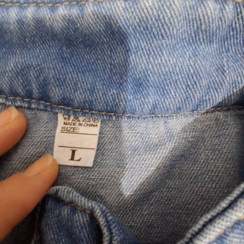 WOMEN'S UTILITY DENIM JACKET - LARGE - BLUE image 3