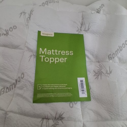 NIAGARA SLEEP SOLUTION ULTRA SOFT QUEEN SIZE MATTRESS TOPPER - VISCOSE MADE FROM BAMBOO PILLOW TOP MATTRESS PAD FOR BACK PAIN RELIEF - QUEEN - WHITE (MODEL: GZ-33XH-312L) image 3