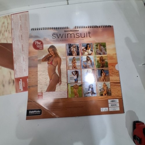 2027 SPORTS ILLUSTRATED SWIMSUIT DELUXE WALL CALENDAR image 3