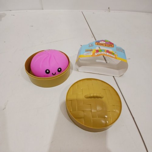 DIM SUM SQUISHY STEAM BUNZ DUMPLING SQUEEZE TOY MYSTERY PACK image 2
