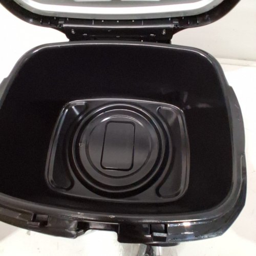 STARFRIT COMPACT DEEP FRYER - 2.5L CAPACITY - BLACK (MODEL: 024611) image 5