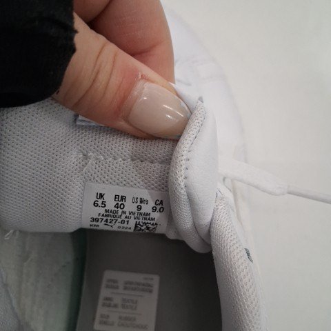 WOMEN'S PUMA COURT SHOES - SIZE 9 - WHITE (STYLE: 8885009) image 4