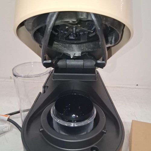 NESPRESSO VERTUO POP+ DELUXE BY DELONGHI SINGLE SERVE COFFEE & ESPRESSO MACHINE - BEIGE/BLACK (MODEL: ENV92BE) image 9