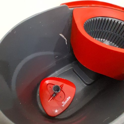 VILEDA EASYWRING BUCKET SYSTEM - BLACK/RED (MODEL:183418) image 4