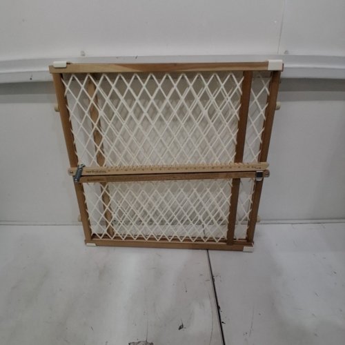 NORTH STATES TODDLEROO DIAMOND MESH WOODEN BABY GATE - 23" X 26.5-42" (MODEL: 4600) image 2