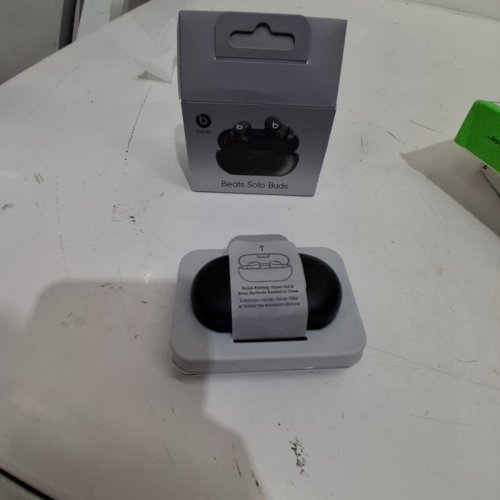 BEATS SOLO BUDS BLUETOOTH EAR BUDS WITH 18 HOUR BATTERY LIFE AND BUILT IN MICROPHONE - COMPATIBLE WITH APPLE AND ANDROID - BLACK image 2