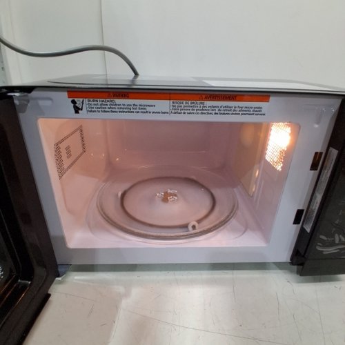 COMFEE COUNTERTOP MICROWAVE OVEN - 0.7 CU.FT/700W - BLACK (MODEL: CM-M201K-BK) image 4