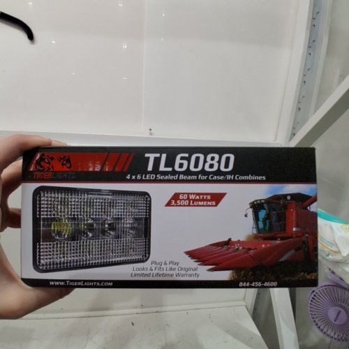 TIGER LIGHTS PLUG AND PLAY LED HI/LO SEALED BEAM HEADLIGHT FOR CASE/IH COMBINES - 4" X 6" - 60W - 3,500 LM - 24 V - CLEAR- CLEAR (MODEL: TL6080) image 2