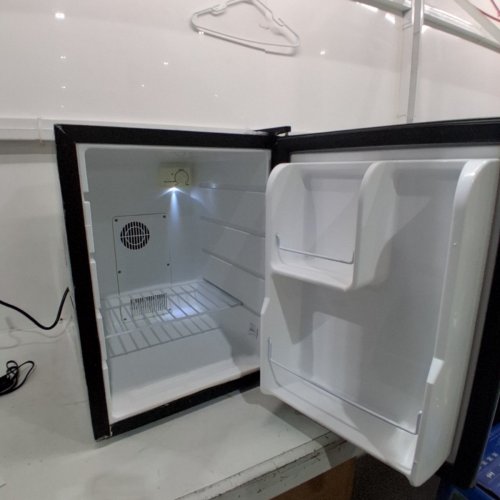 KOOLATRON SUPER-KOOL THERMOELECTRIC FRIDGE - 50L/1.76 CU FT - STAINLESS STEEL/BLACK (MODEL:KCR-45B) image 4