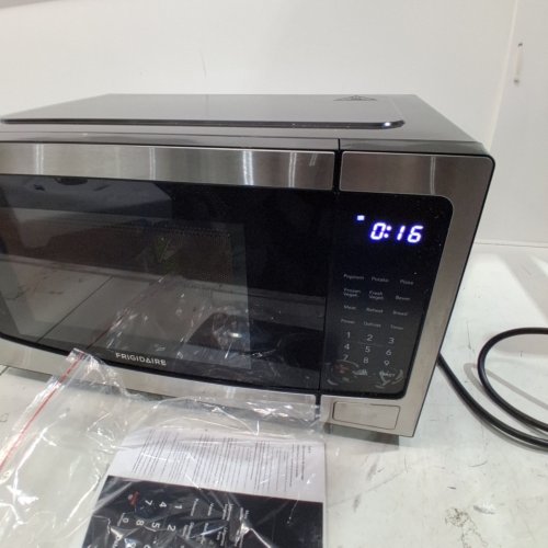 FRIGIDAIRE COMPACT COUNTERTOP MICROWAVE OVEN - 1.1 CU.FT. - BLACK/SILVER (MODEL: EMW1134) image 4