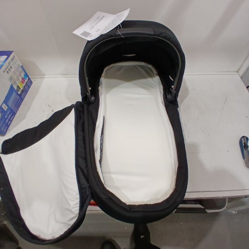 CYBEX COT S LUX 2 BABY CRIB WITH INTEGRATED HANDLE AND SPACIOUS SUN CANOPY - 20 LBS MAX - MOON BLACK (MODEL: 522004811) image 4